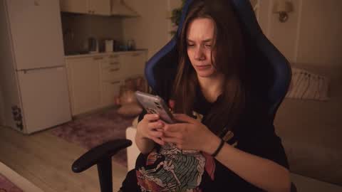 Snapshot of alexa_feels chatting on 09/21/25, 03:35 Little Duck homie online show from 09/21/25, 03:35