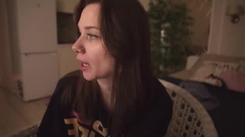 Snapshot of alexa_feels chatting on 10/18/25, 03:46 Little Duck homie online show from 10/18/25, 03:46