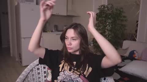 Snapshot of alexa_feels chatting on 11/16/25, 04:34 Little Duck homie online show from 11/16/25, 04:34