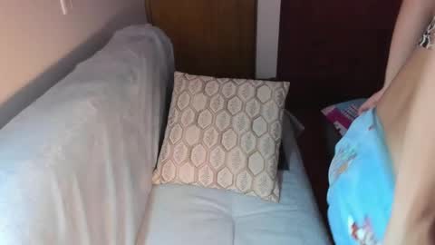 alexa latina online show from 02/17/26, 04:57