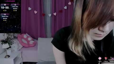 alexa_lexi online show from 05/26/26, 10:44