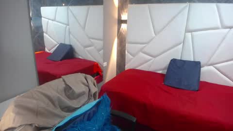 Alexandra online show from 04/01/26, 11:44