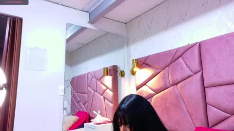 Alexandra online show from 04/13/26, 11:37