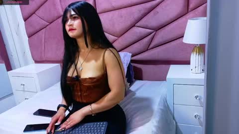 Alexandra online show from 04/14/26, 11:49