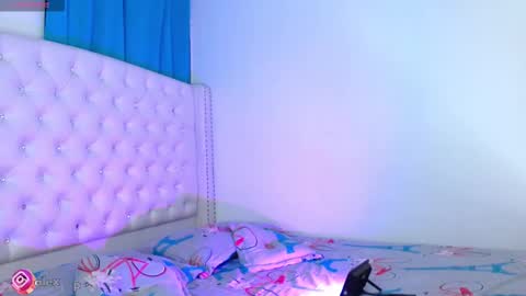 Snapshot of alexa_priincess chatting on 09/14/25, 11:37 online show from 09/14/25, 11:37