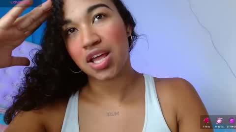 Snapshot of alexa_priincess chatting on 11/30/25, 02:43 online show from 11/30/25, 02:43