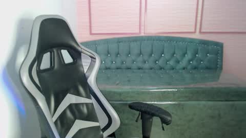 Alexandra online show from 10/11/25, 12:15