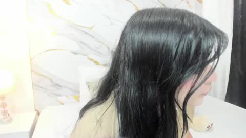 Alexa  online show from 03/04/25, 04:41