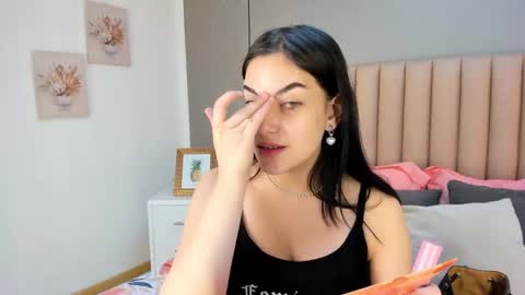 Alexa Thaylor online show from 01/31/25, 03:22