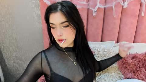 Alexa Thaylor online show from 10/13/25, 06:19