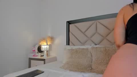 alexa_tobar online show from 10/12/25, 03:33