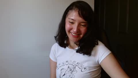 Snapshot of alexaa08 chatting on 05/10/26, 02:33 Alexandra 3 online show from 05/10/26, 02:33