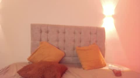 Snapshot of alexaa_swan chatting on 02/13/26, 12:06 alexaa_swan online show from 02/13/26, 12:06