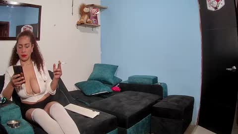 Alexa  y tom online show from 09/19/25, 12:56