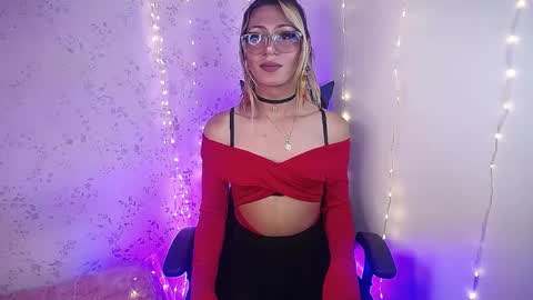 alexaavandercloude online show from 04/01/26, 07:33