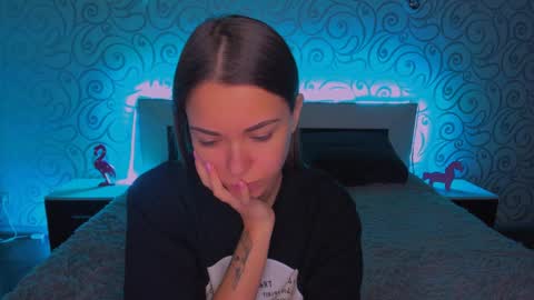 Snapshot of alexabarkley chatting on 12/04/24, 06:11 angel online show from 12/04/24, 06:11