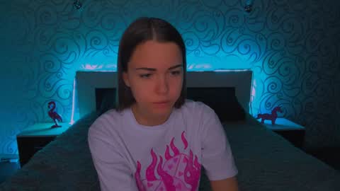 Snapshot of alexabarkley chatting on 12/06/24, 03:08 angel online show from 12/06/24, 03:08