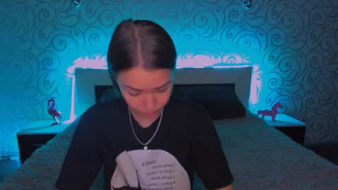 Snapshot of alexabarkley chatting on 12/09/24, 06:34 angel online show from 12/09/24, 06:34