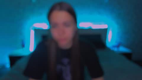 Snapshot of alexabarkley chatting on 12/10/24, 03:09 angel online show from 12/10/24, 03:09