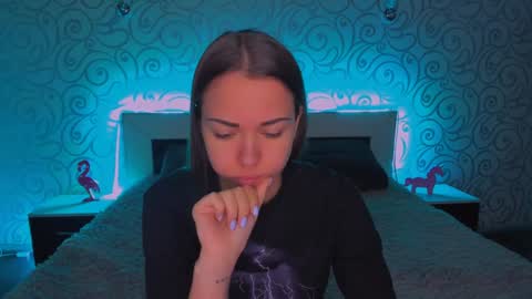 Snapshot of alexabarkley chatting on 12/10/24, 06:11 angel online show from 12/10/24, 06:11