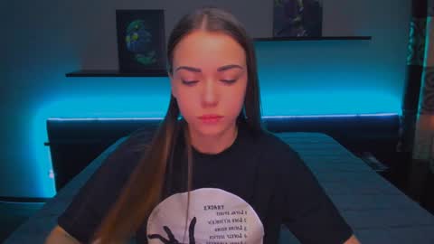 Snapshot of alexabarkley chatting on 12/30/24, 03:14 angel online show from 12/30/24, 03:14