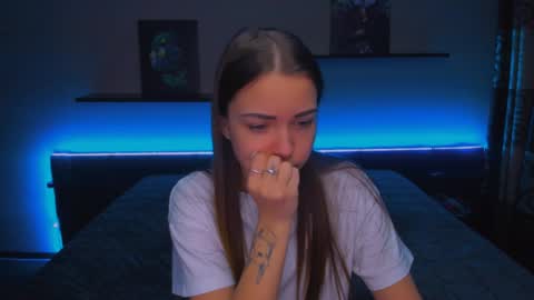 Snapshot of alexabarkley chatting on 01/14/25, 03:11 angel online show from 01/14/25, 03:11