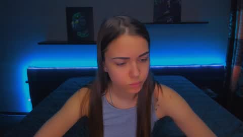 Snapshot of alexabarkley chatting on 01/20/25, 06:42 angel online show from 01/20/25, 06:42