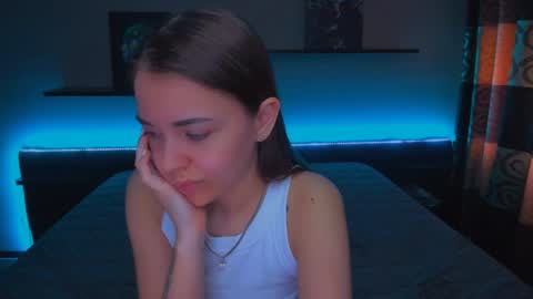 Snapshot of alexabarkley chatting on 01/30/25, 06:24 angel online show from 01/30/25, 06:24