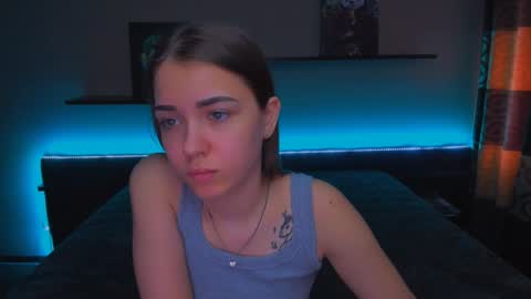 Snapshot of alexabarkley chatting on 02/04/25, 06:46 angel online show from 02/04/25, 06:46