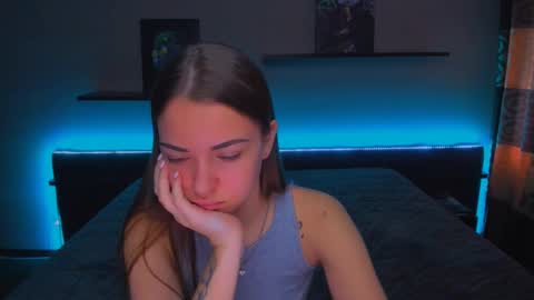 Snapshot of alexabarkley chatting on 02/25/25, 03:20 angel online show from 02/25/25, 03:20