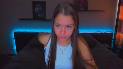 Snapshot of alexabarkley chatting on 10/07/25, 03:36 angel online show from 10/07/25, 03:36