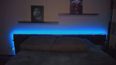 Snapshot of alexabarkley chatting on 11/06/25, 12:44 angel online show from 11/06/25, 12:44