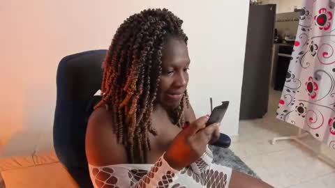 Snapshot of alexagons chatting on 09/30/25, 11:48 alexagons online show from 09/30/25, 11:48