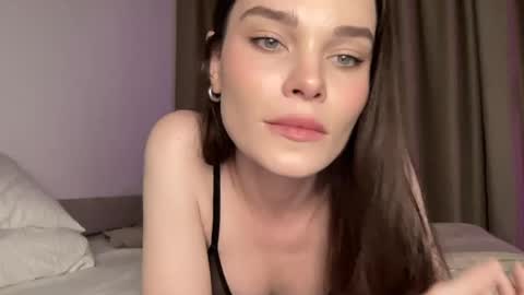 Ember Valentine online show from 06/06/26, 02:44
