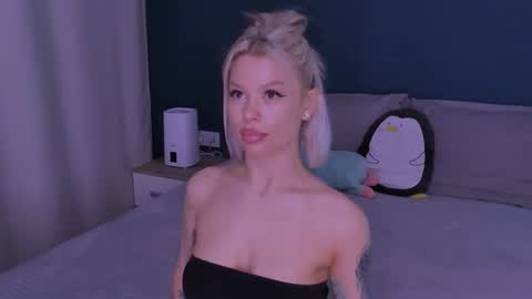 Snapshot of alexamason chatting on 01/20/25, 05:04 Alexa Mason online show from 01/20/25, 05:04