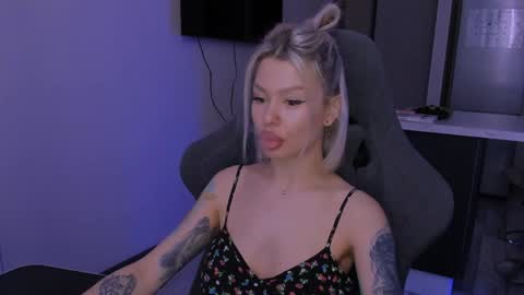 Snapshot of alexamason chatting on 02/07/25, 05:41 Alexa Mason online show from 02/07/25, 05:41