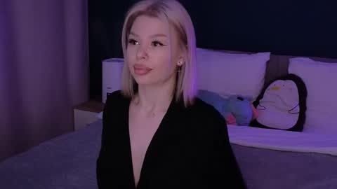 Snapshot of alexamason chatting on 02/19/25, 03:38 Alexa Mason online show from 02/19/25, 03:38