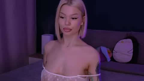 Snapshot of alexamason chatting on 02/27/25, 01:48 Alexa Mason online show from 02/27/25, 01:48