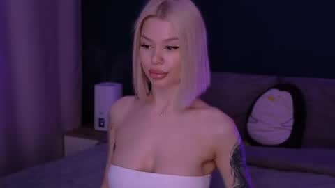 Snapshot of alexamason chatting on 02/28/25, 01:47 Alexa Mason online show from 02/28/25, 01:47