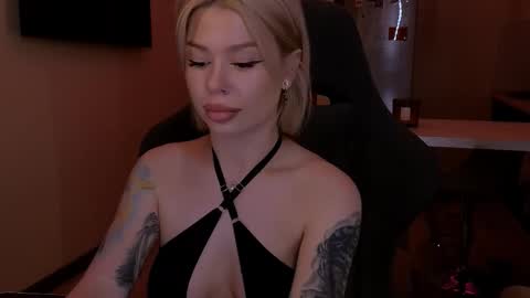 Snapshot of alexamason chatting on 11/29/25, 12:57 Alexa Mason online show from 11/29/25, 12:57