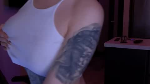 Snapshot of alexamason chatting on 02/16/26, 01:13 Alexa Mason online show from 02/16/26, 01:13