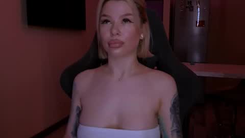 Snapshot of alexamason chatting on 02/22/26, 01:07 Alexa Mason online show from 02/22/26, 01:07