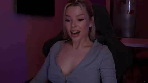 Snapshot of alexamason chatting on 02/26/26, 01:04 Alexa Mason online show from 02/26/26, 01:04