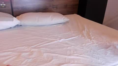 Alexa   online show from 02/24/26, 04:38