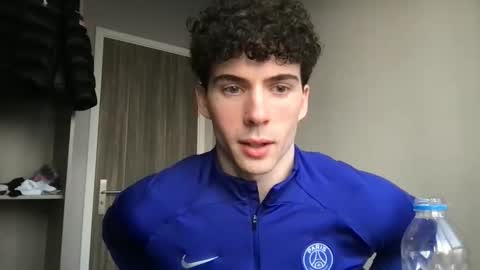 Snapshot of alexander0_ chatting on 02/16/26, 10:22 Alexander online show from 02/16/26, 10:22