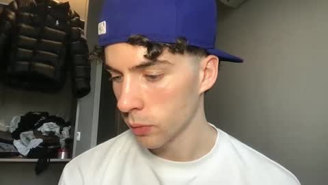 Snapshot of alexander0_ chatting on 02/20/26, 10:16 Alexander online show from 02/20/26, 10:16