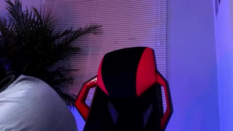 Snapshot of alexander_diiaz chatting on 09/15/25, 10:48 Alexander Diaz online show from 09/15/25, 10:48