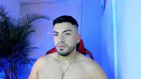 Snapshot of alexander_diiaz chatting on 09/22/25, 10:39 Alexander Diaz online show from 09/22/25, 10:39