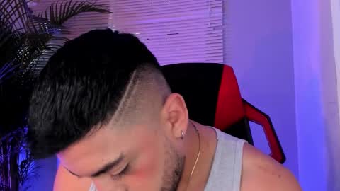 Snapshot of alexander_diiaz chatting on 09/23/25, 12:30 Alexander Diaz online show from 09/23/25, 12:30