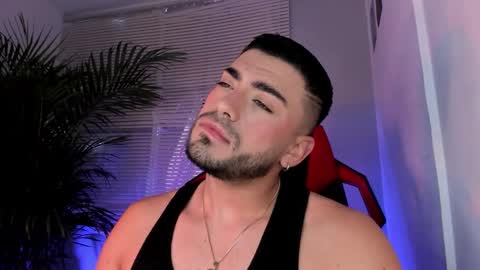 Snapshot of alexander_diiaz chatting on 10/07/25, 10:56 Alexander Diaz online show from 10/07/25, 10:56